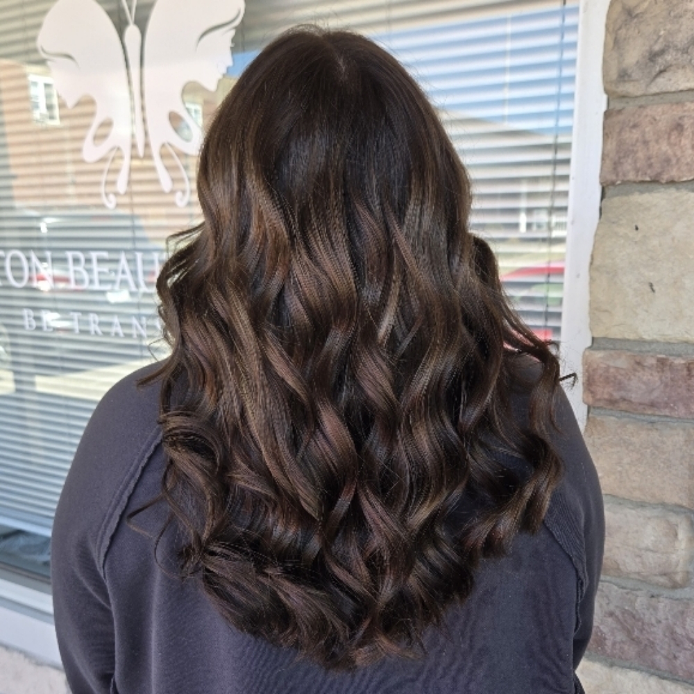 Root Retouch at Hola Hermosa in Lyons, IN