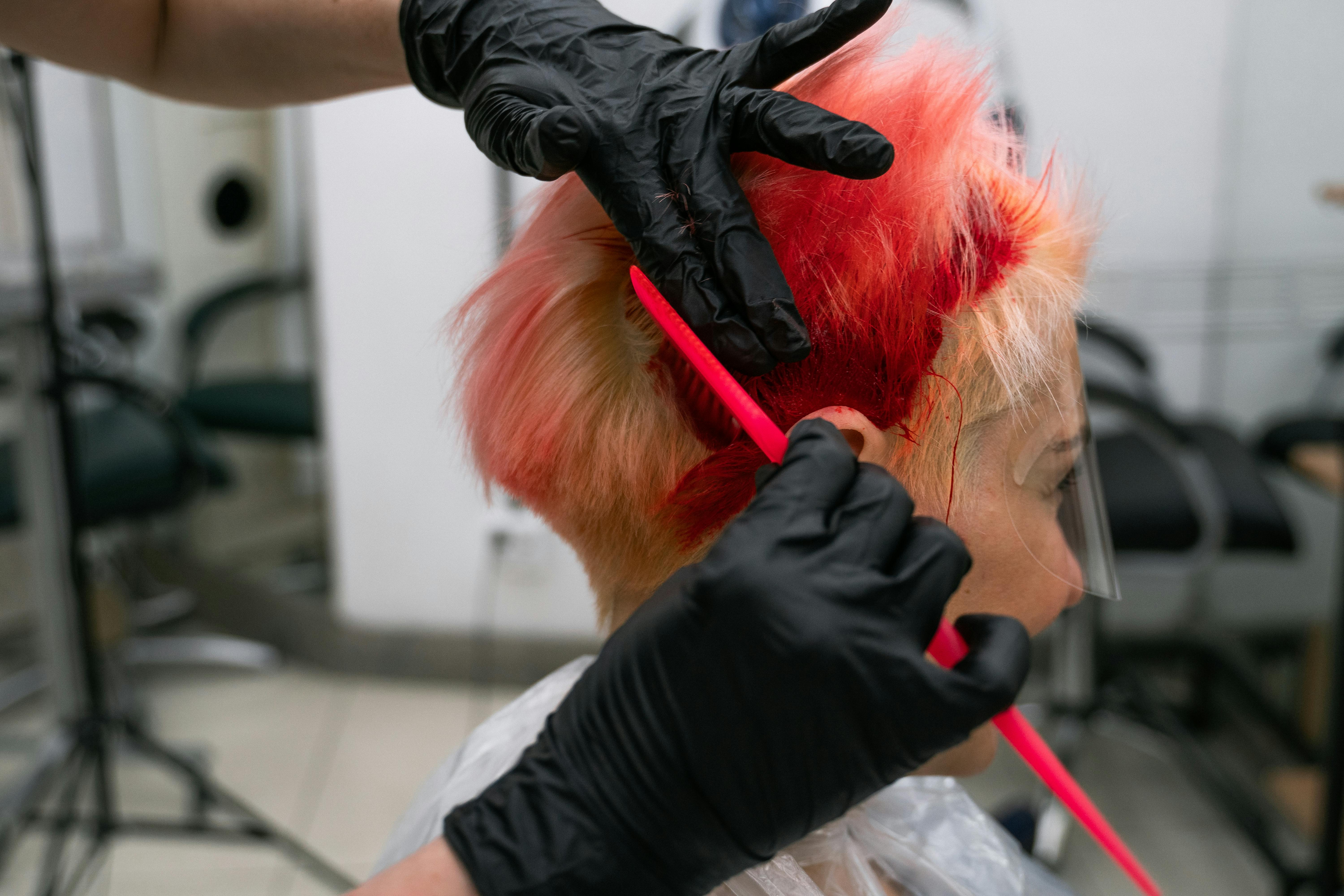 Refresh-Retouch & haircut