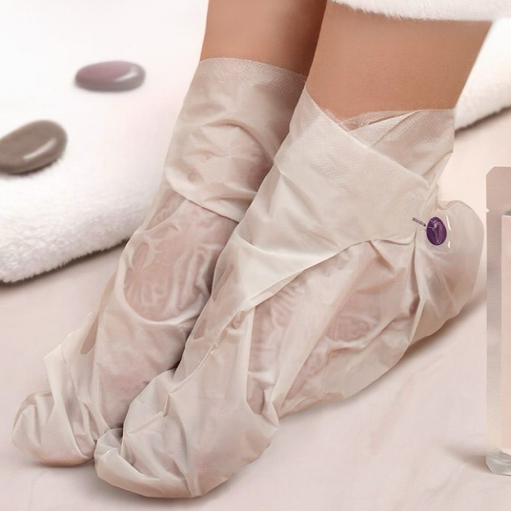 Collagen Socks at luxurynails_byjenny in Shelby, NC