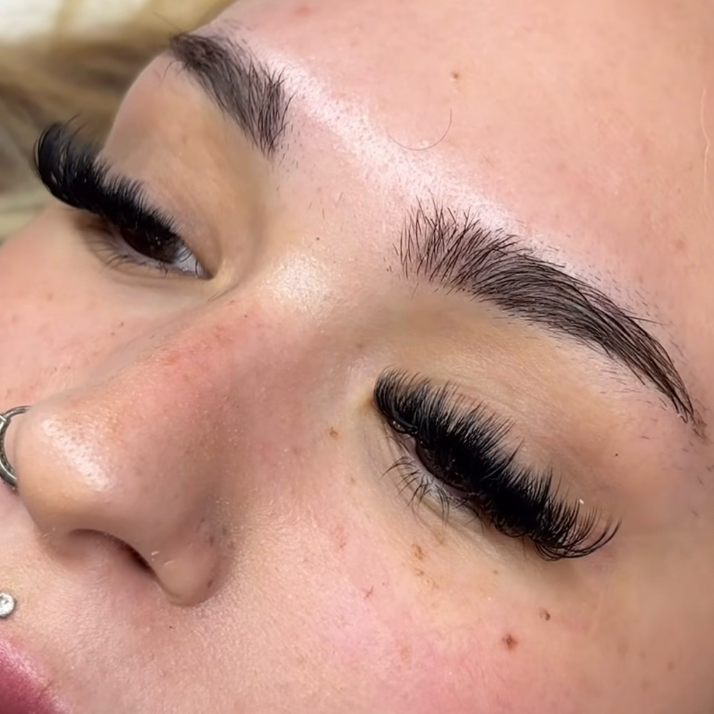 Volume Lash Extensions