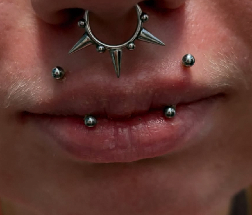 Angel Fangs Piercing
