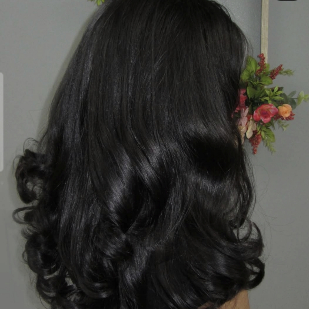 Womens Styling W/ Flat Or Curl Iron at Ultra Visions Hair Salon in Etters, PA