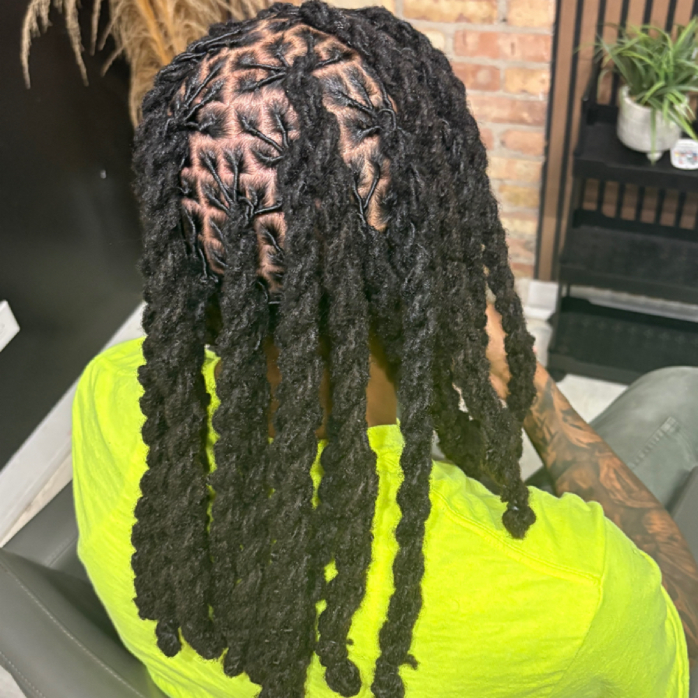 Retwist Single Plaits Or Ropes at Rissa.on.da.locs in Chicago, IL