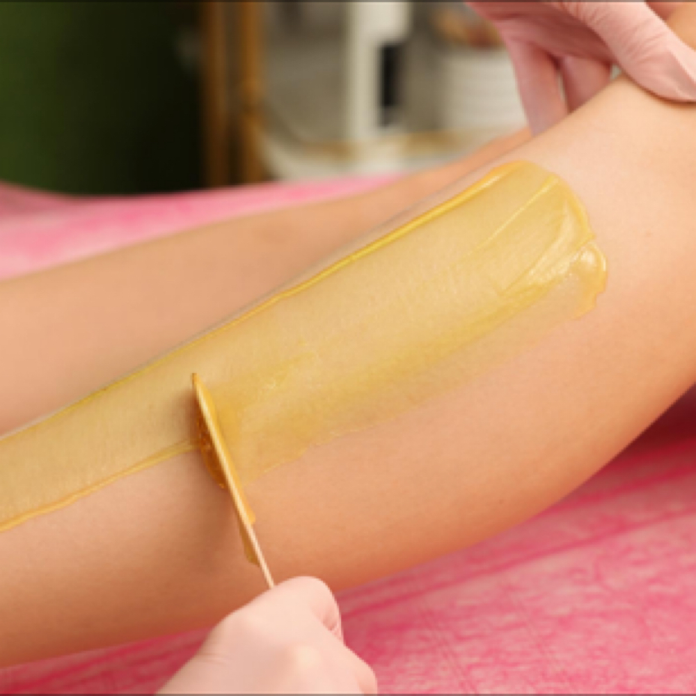 FULL Leg Wax at Vina’s Beauty Studio in Los Angeles, CA