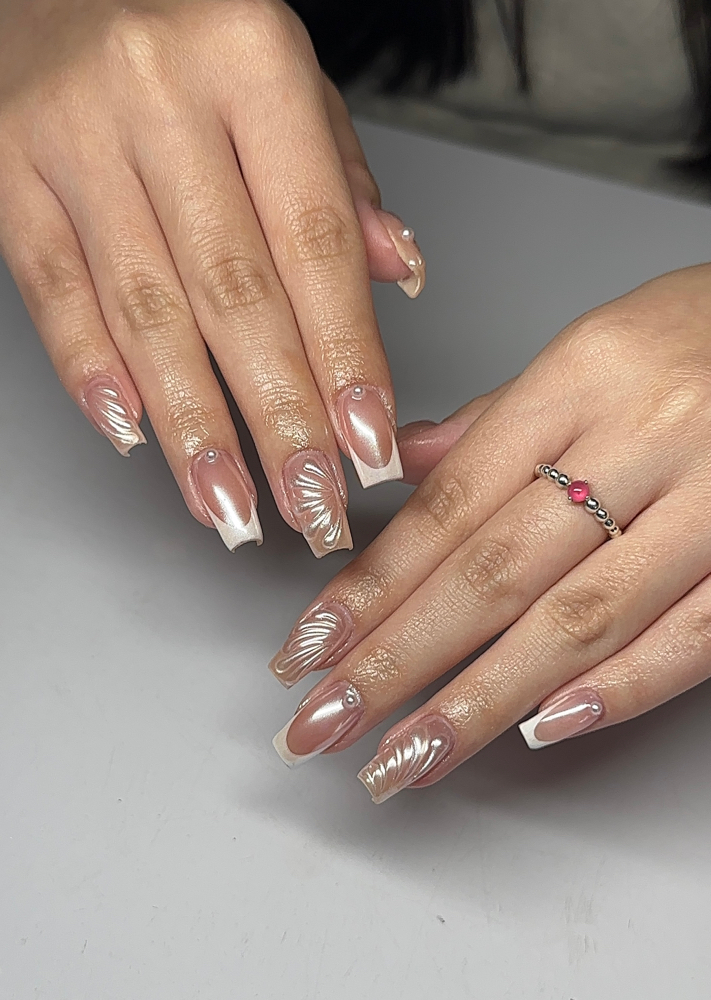 Structured Gel Mani