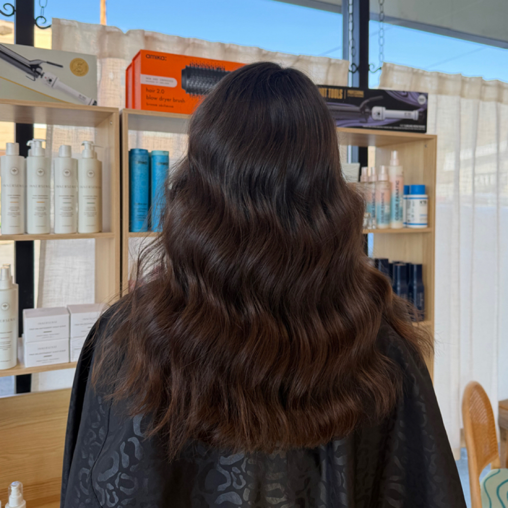 Root Touch Up at Mikayla Smith in Grantspass, OR