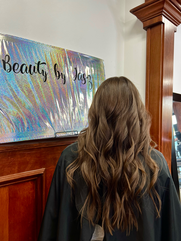 Haircut w Blowout & Curls