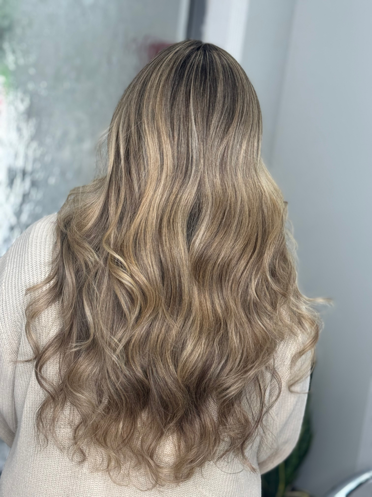 Full Head Highlight at Kanvas by Kanani in Cherry Valley, MA