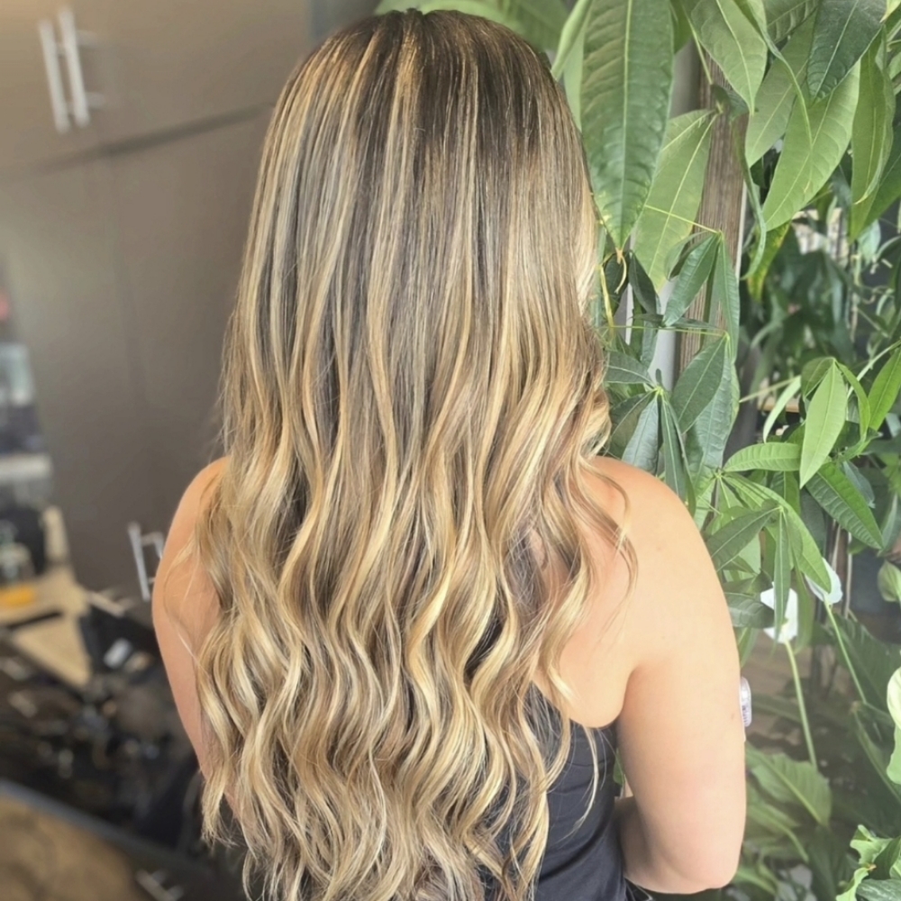 Dimensional Color at Stranded In Heaven in Roseville, CA