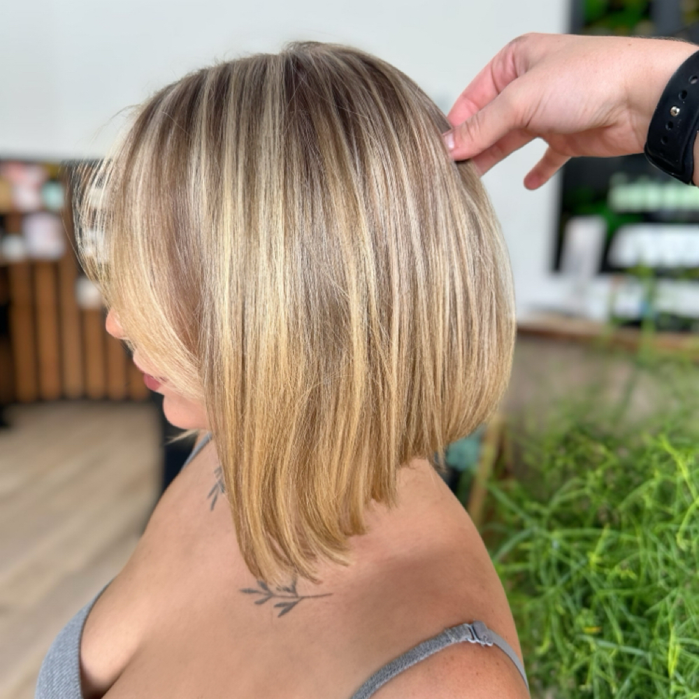 Full Highlight Short-Medium at Groovy Beauty Babes in San Antonio, TX