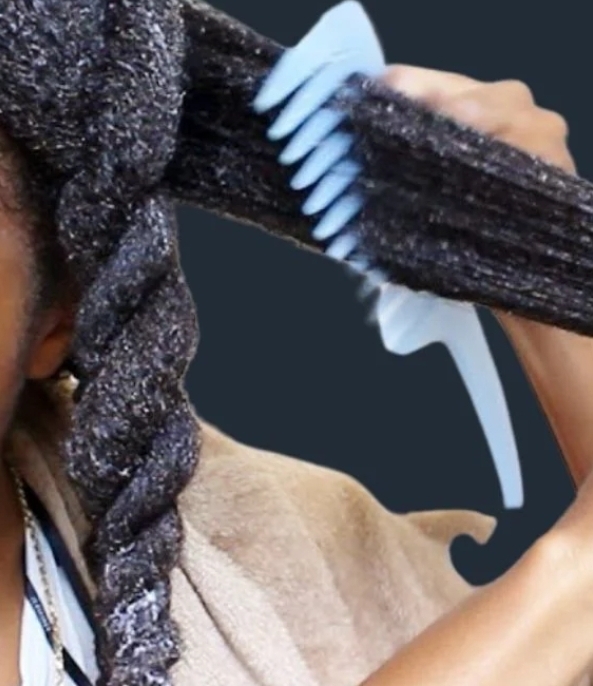 Detangling Hair After Extensions