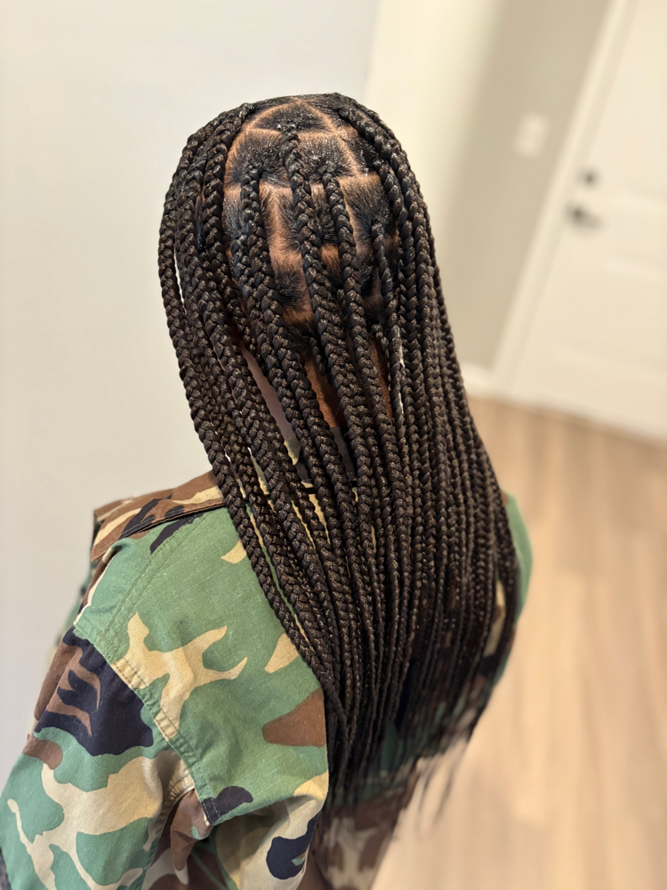 Medium Knotless