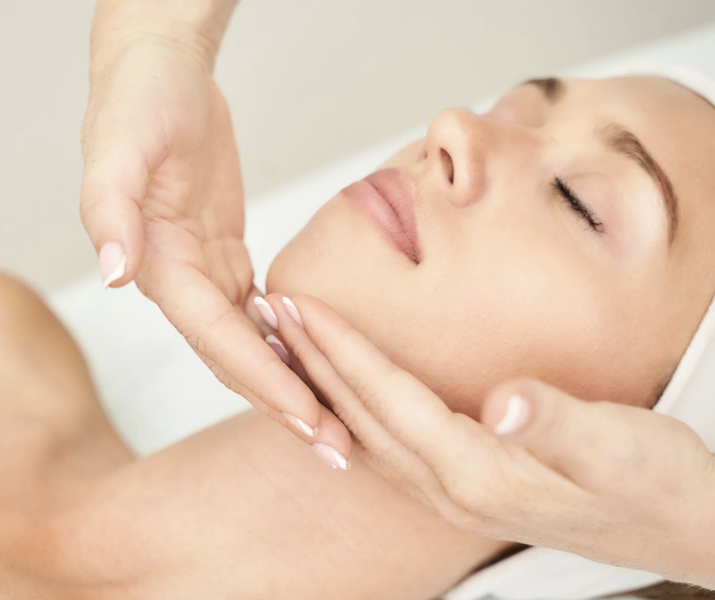 Signature Facial (60 Minute)