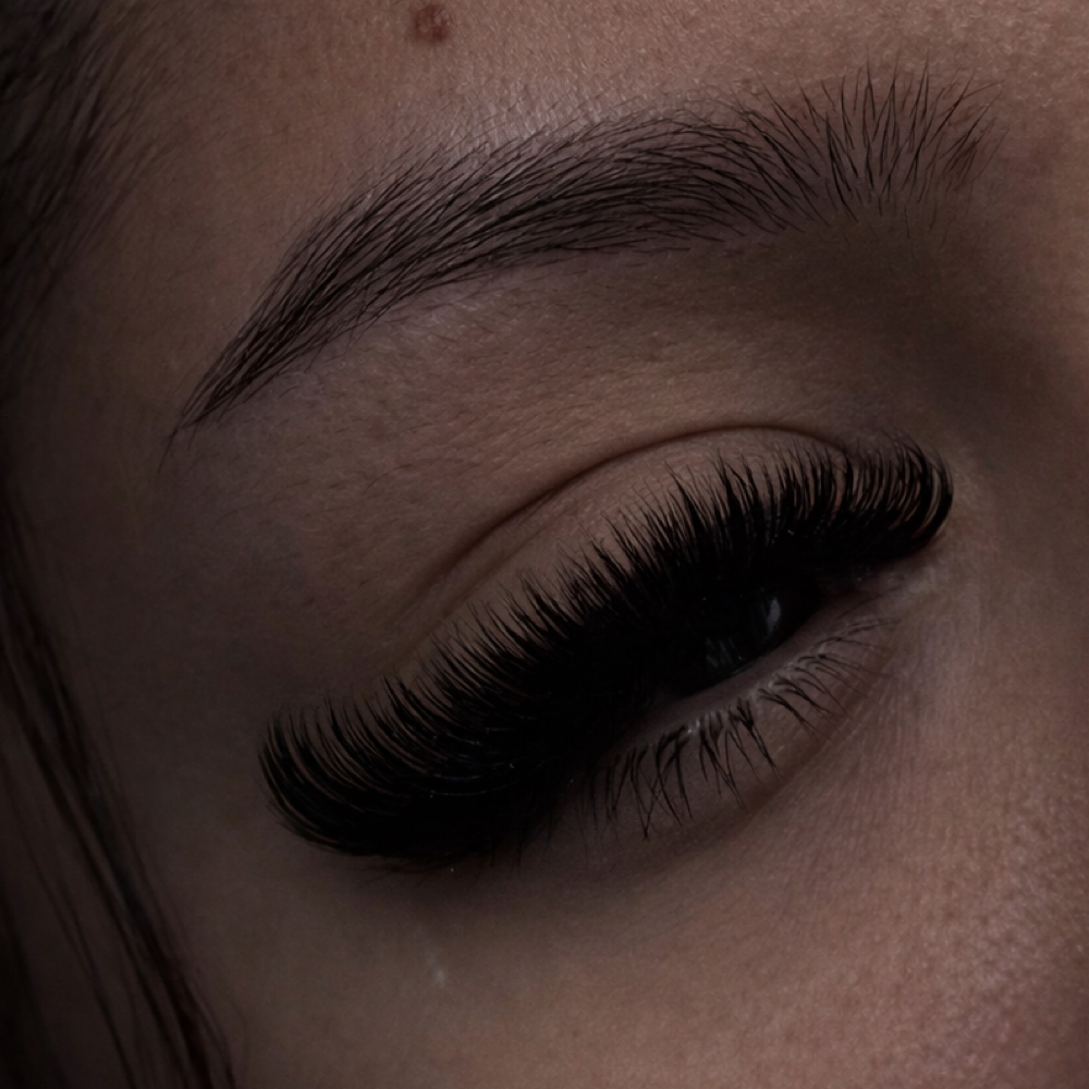 Volume Set at Jay Lashes in Brooklyn, NY