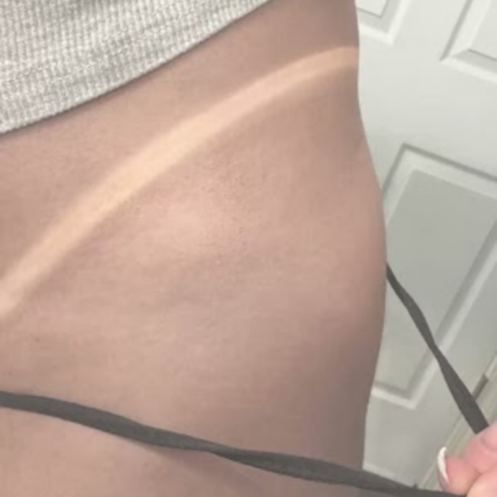 Spray Tan- Rapid at Studio Black in Champaign, IL