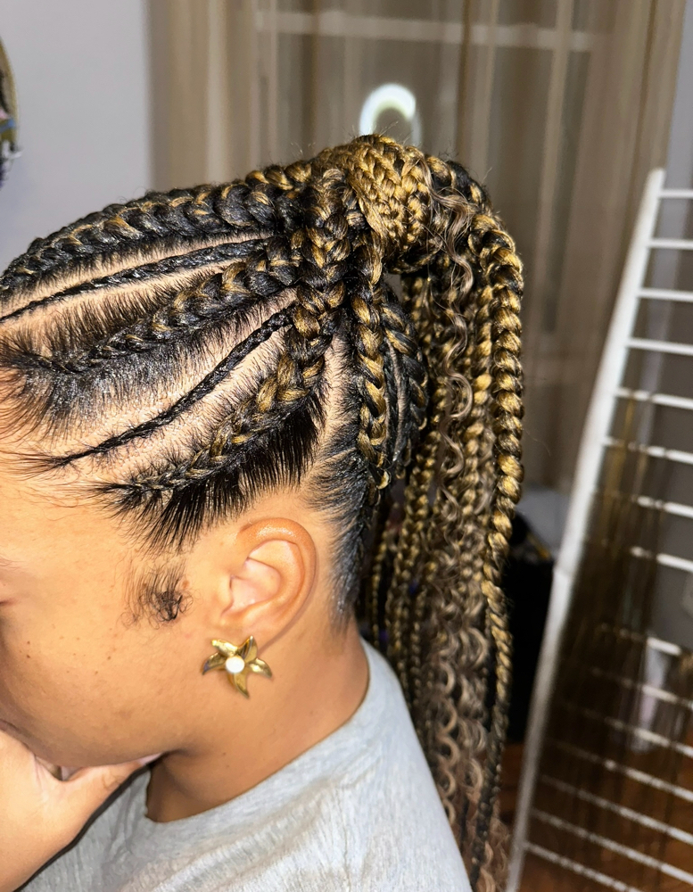Ponytail w/ design (9+ braids)