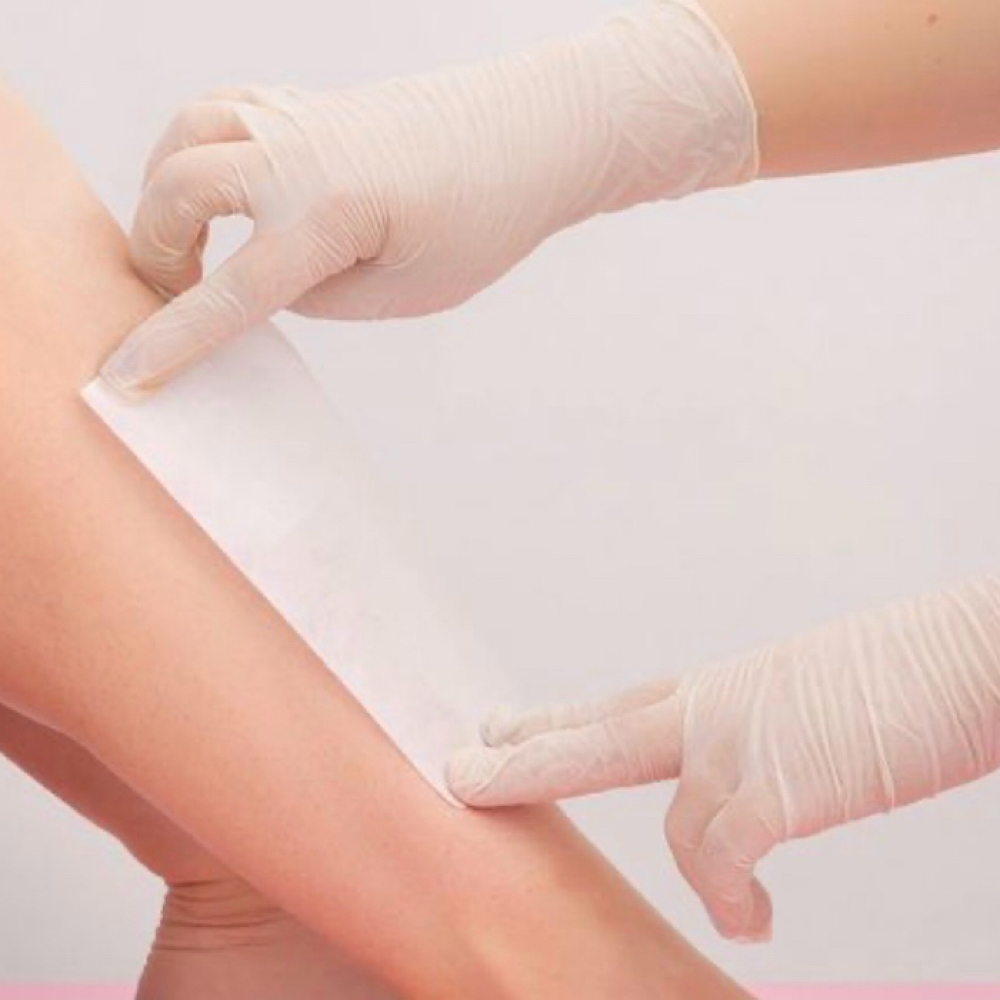 Full Legs at Waxaholic Wax Bar in Memphis, TN