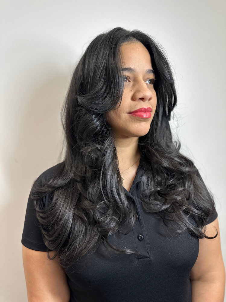 Signature Wash & Blow-dry finish