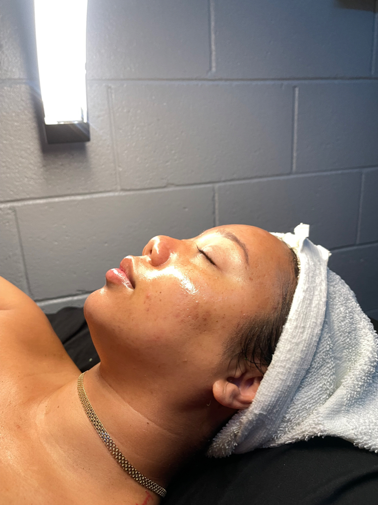 Glass Skin Facial