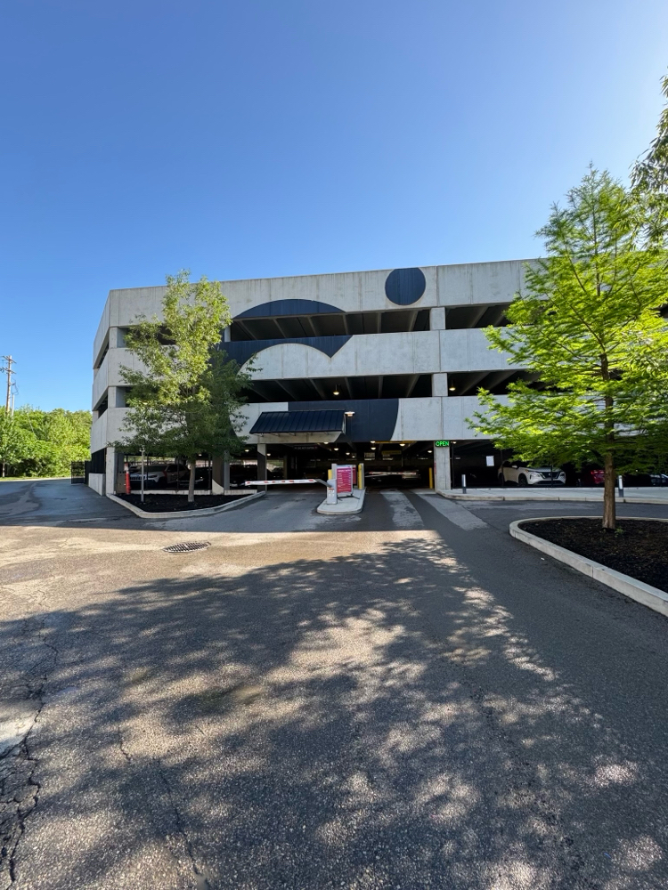 LAZ PARKING GARAGE NEAR GRAVITY