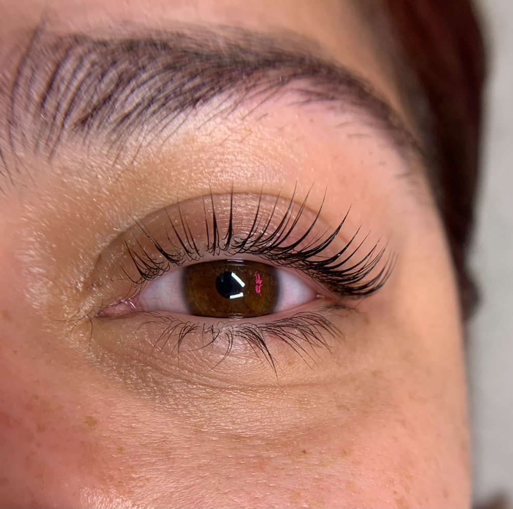 LASH LIFT + TINT