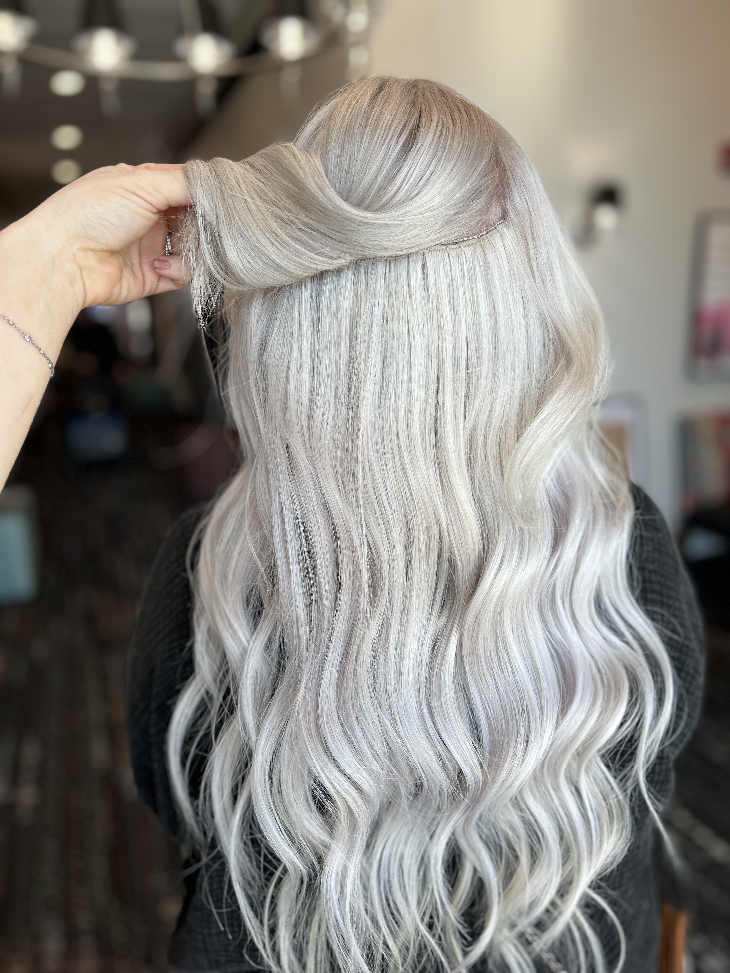 Weft extensions