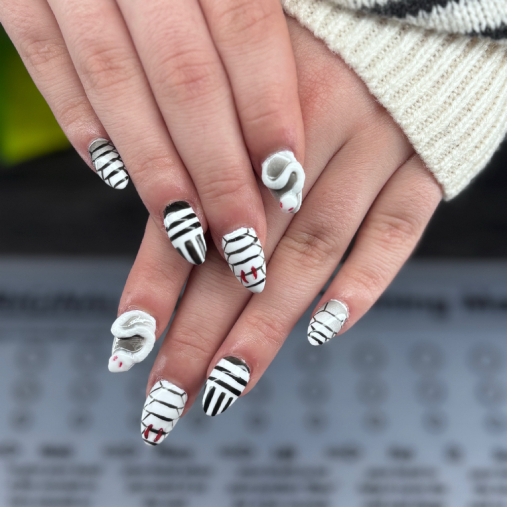 3-D Gel at The Nail Vault in Williamsburg, VA