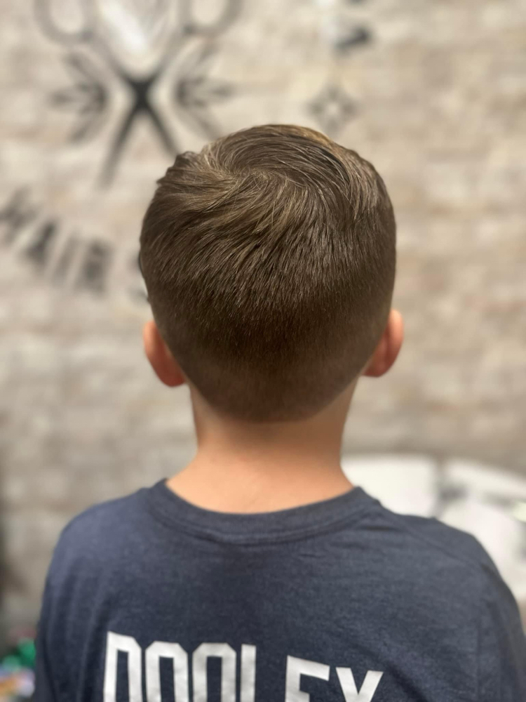 Clean Up Neckline And Around Ears at Amber Leigh’s Hair Studio in Levittown, PA