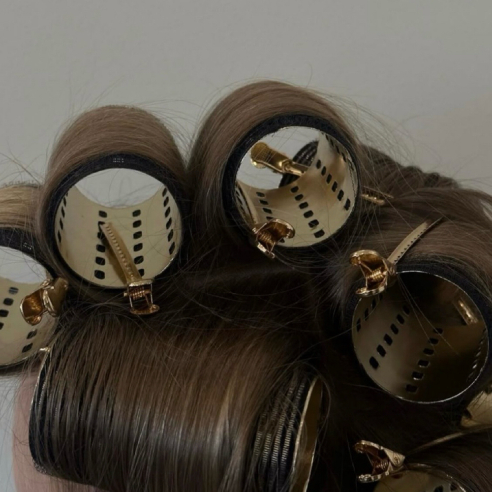 Blowout w/ roller set