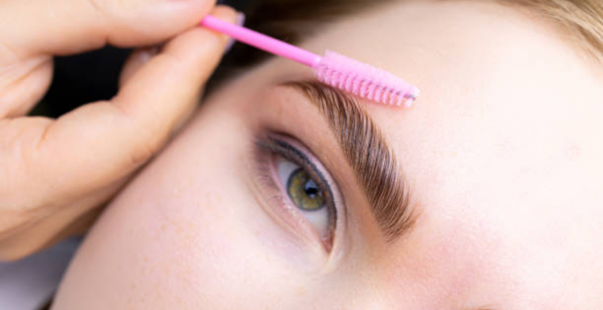 Eyebrow Lamination