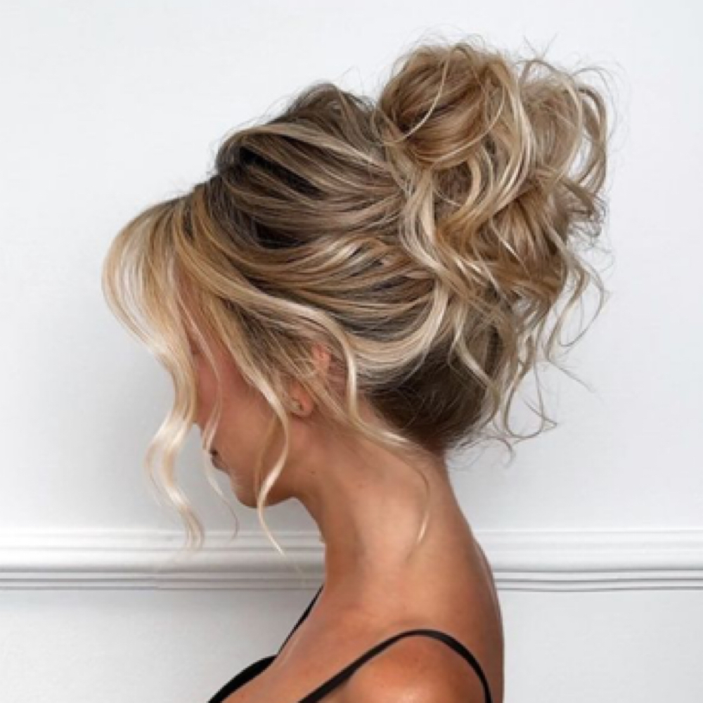 Updo at Veronica’s Vanity @ Lofts + Vici in Youngstown, OH