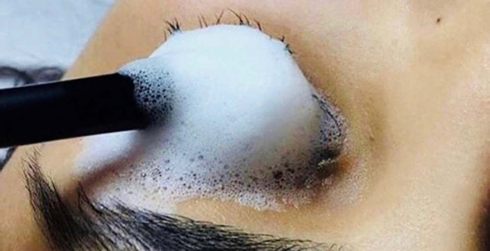 Lash Bath