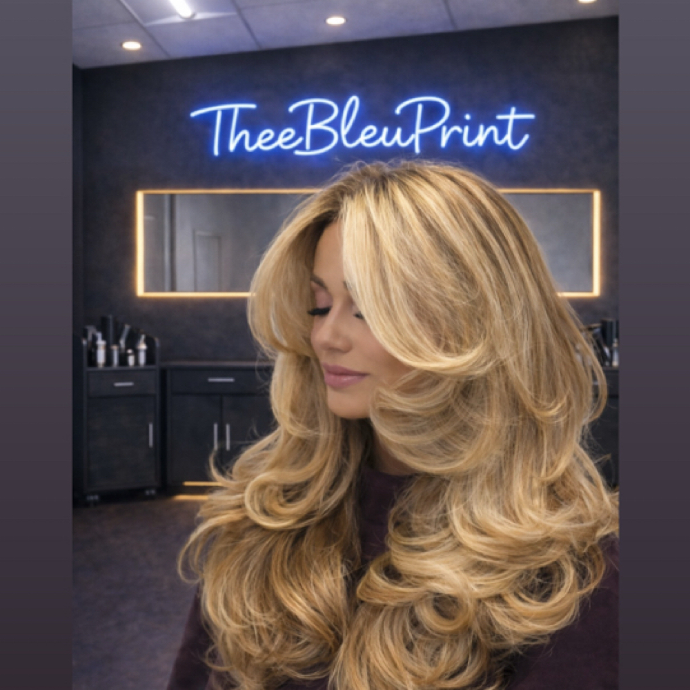 Signature Blowout at TheeBleuPrint in Tucson, AZ