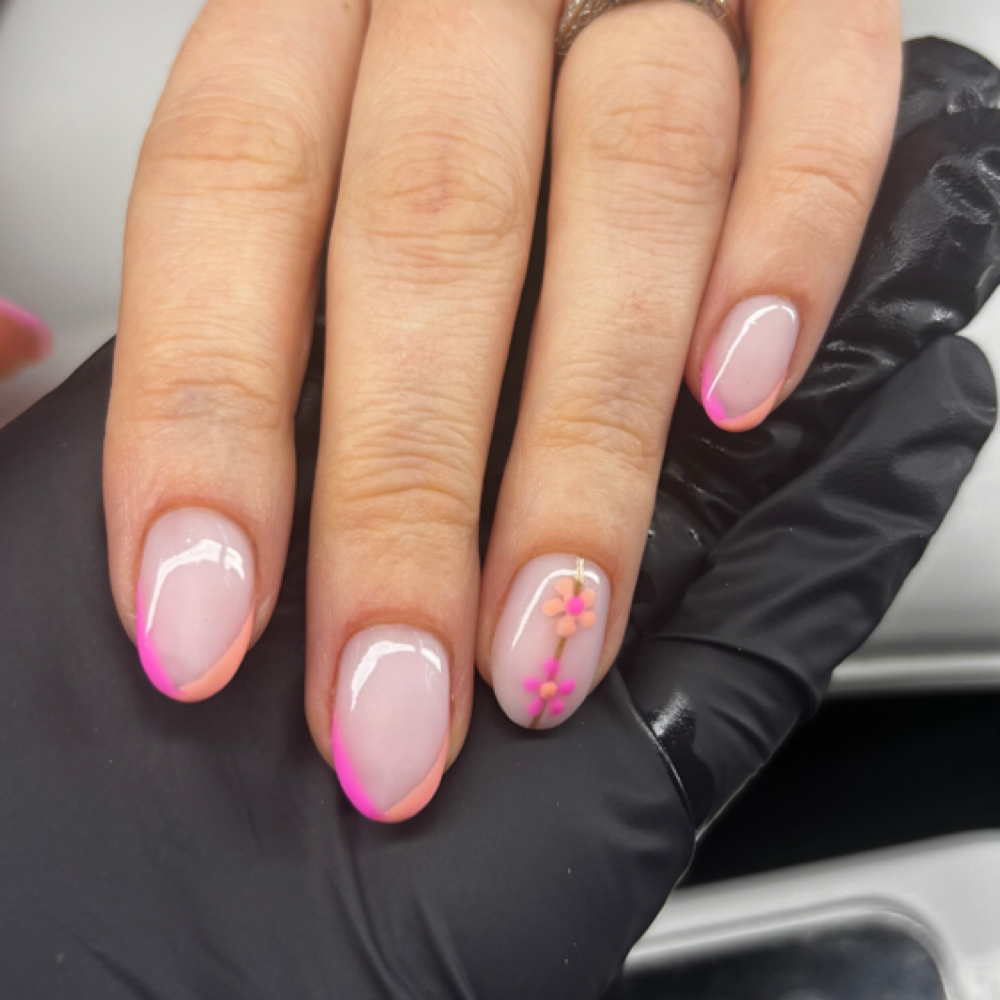 Russian Manicure at Novi_Nailed in Everett, WA