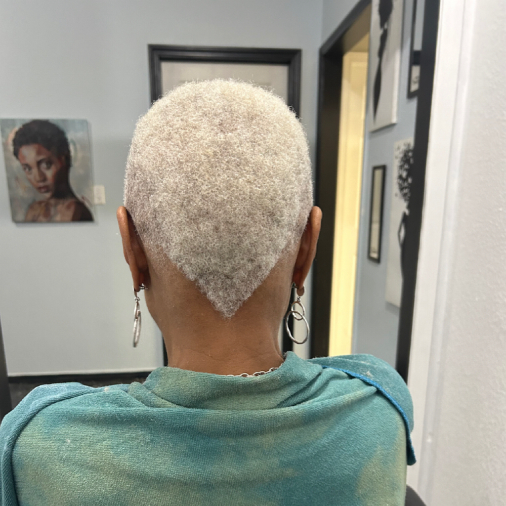 Womens natural haircut at JubileeStylze in Oklahoma City, OK