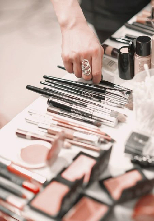 Make Up