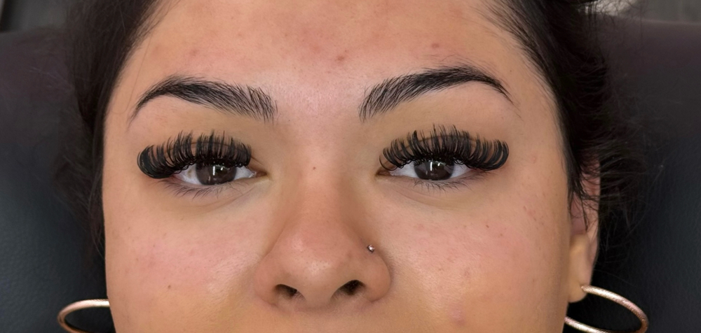 Wet volume Full Set at Lashes by LeslieT in Brighton, CO