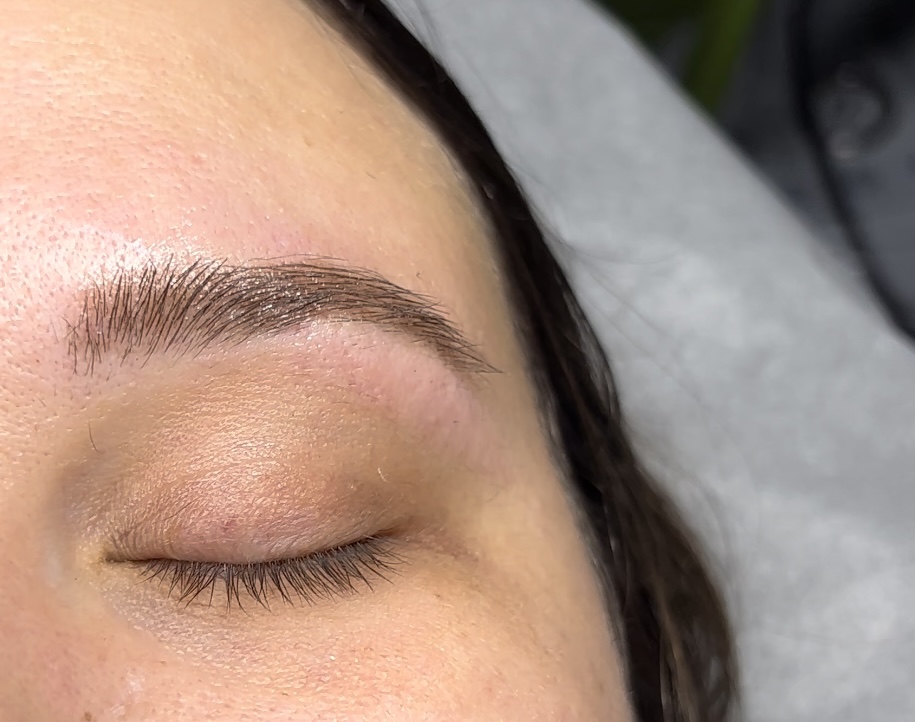 Eyebrow Tinting