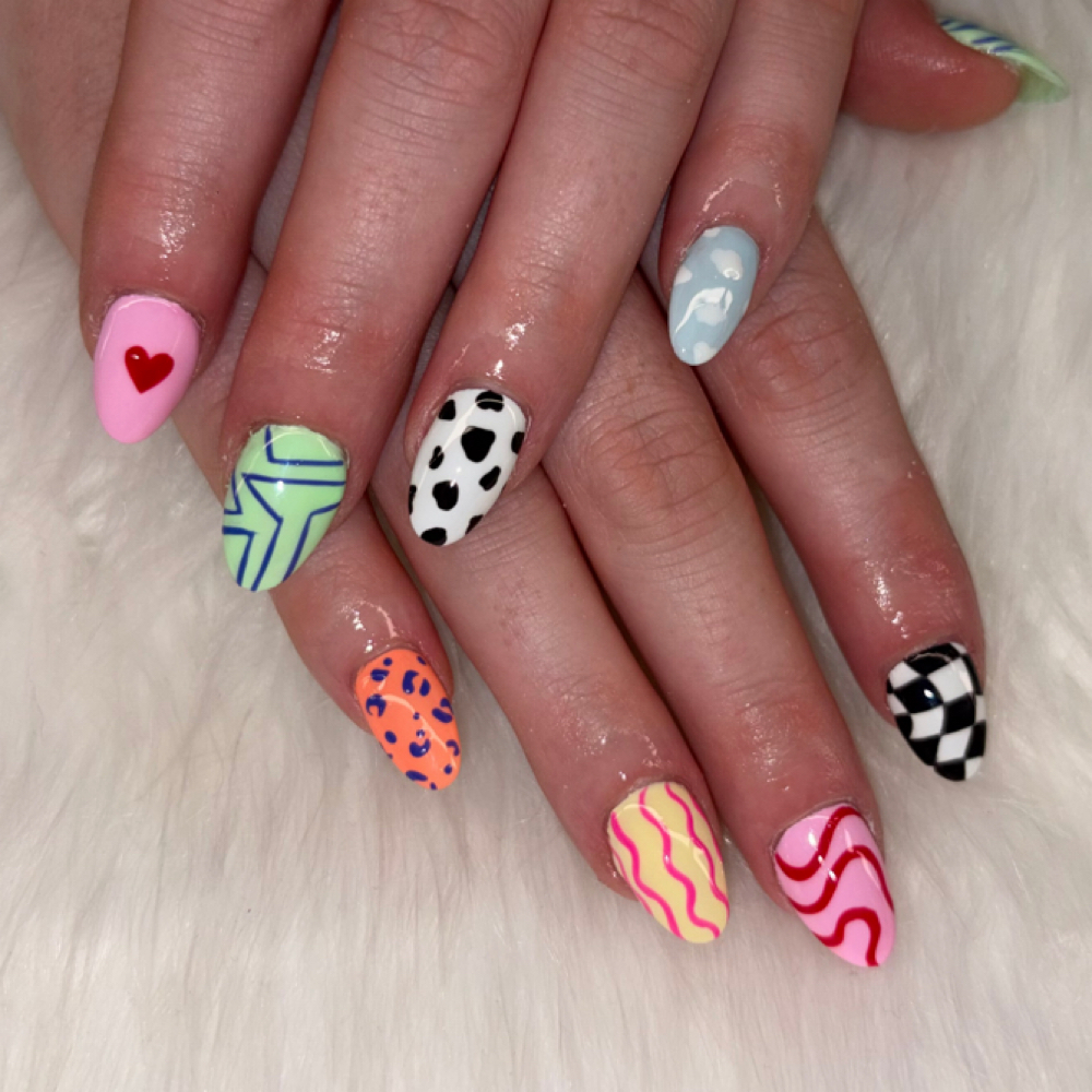 Moderate Art at Starr Struck Nails in Denver, CO