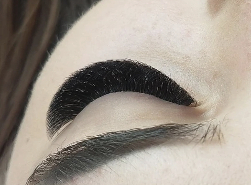Full Set Of Volume Lashes