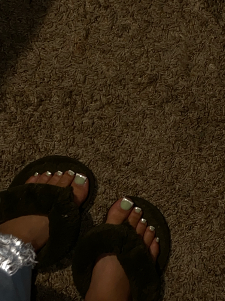 French Acrylic Toes