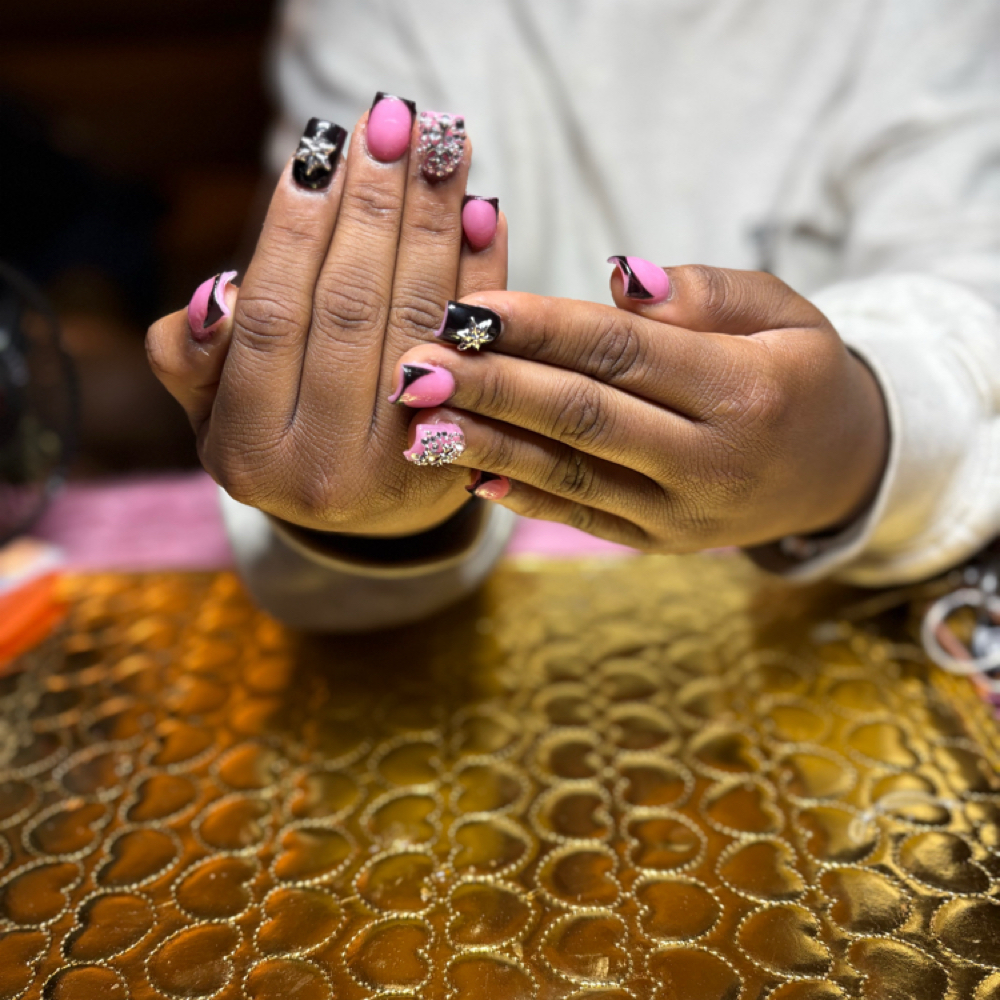 Freestyle Set at Nails By AMarie in Columbus, OH
