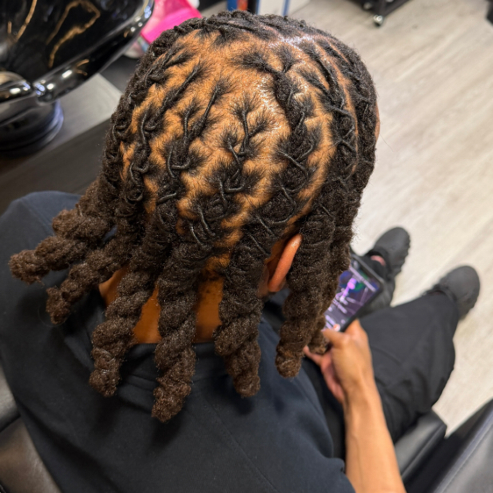 Returning Loc Clients at Crowned by Kiy in Rosedale, NY