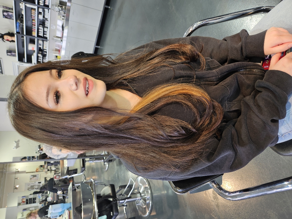 Girls Shampoo, Cut&Blow Dry 12under