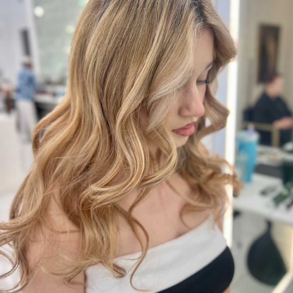 Blowout Long Hair at Hair Life By Charles in San Antonio, TX