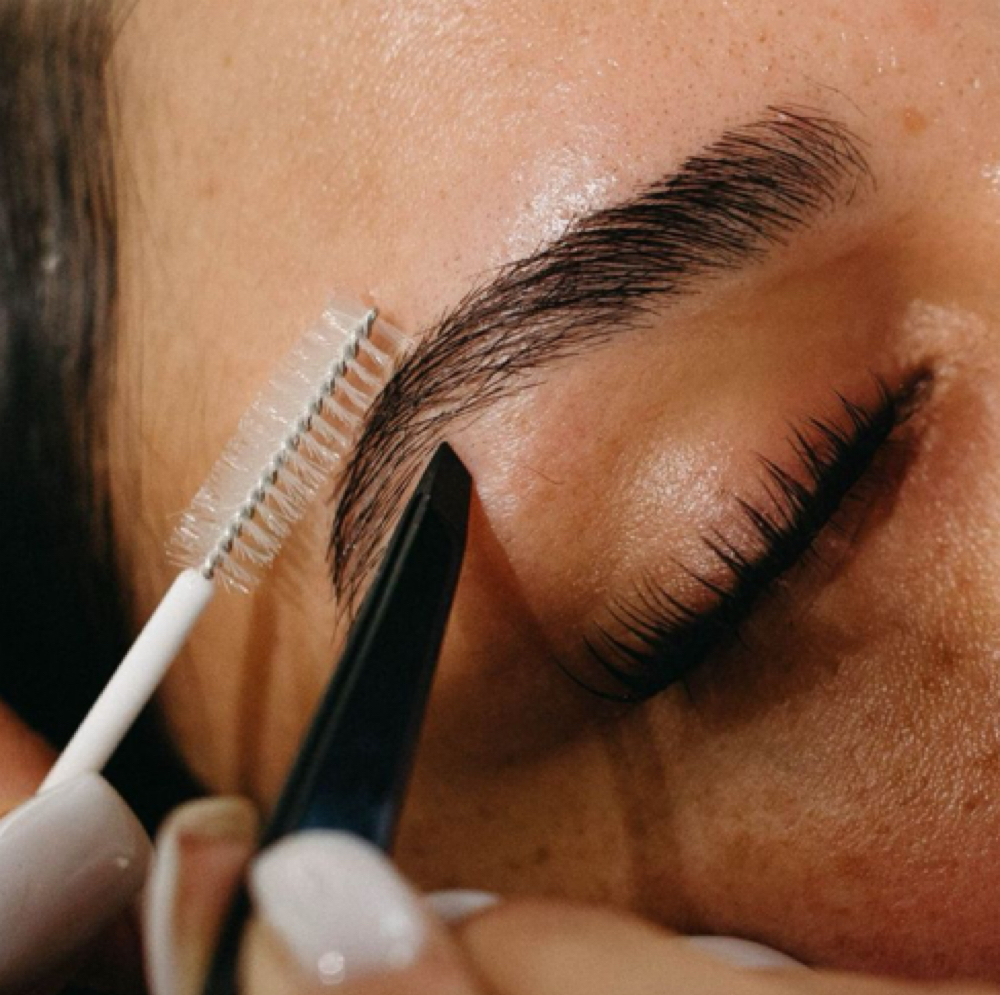 Cejas | Depilación, Tinte, Laminado at SOL SKIN STUDIO in Aguadilla, PR