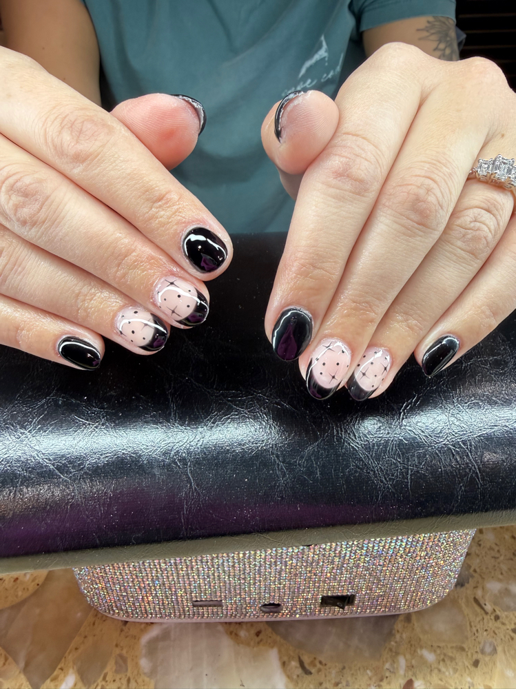 Hard Gel at Nailzbyizzyyy in New York, NY