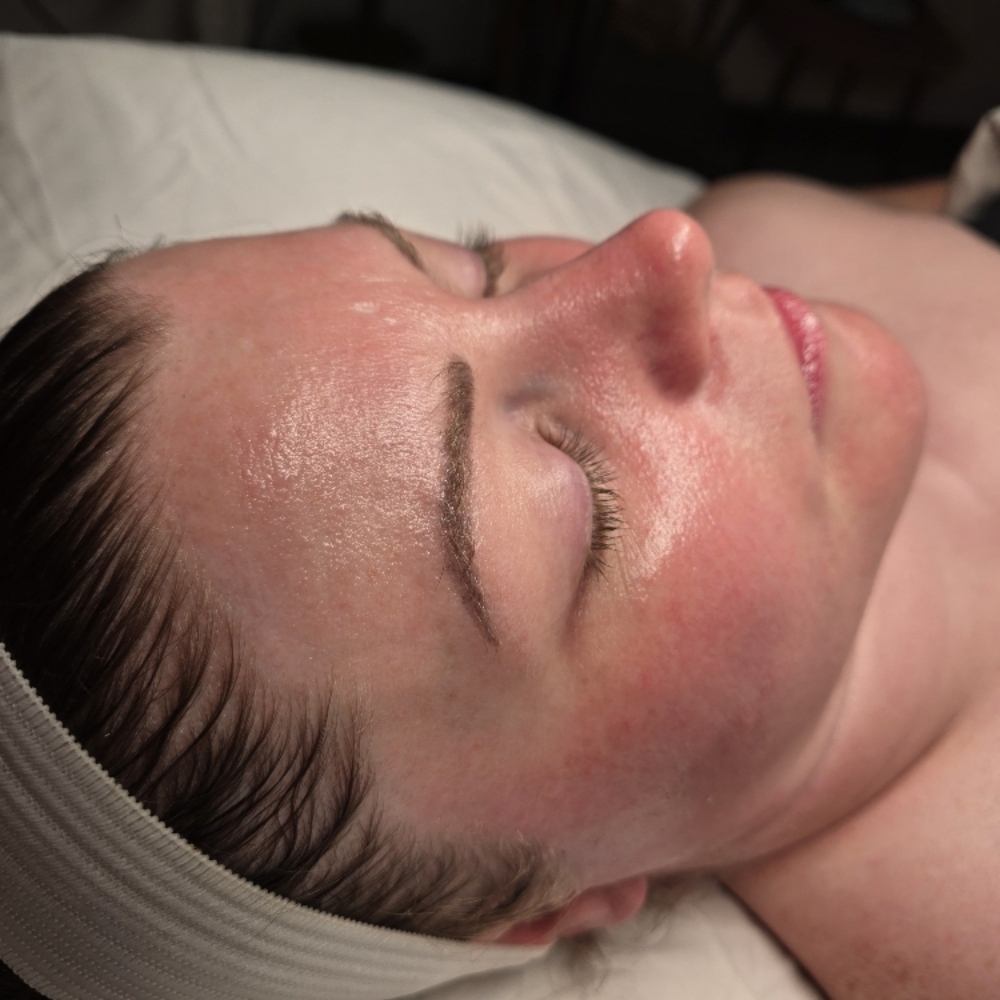 Oregon Glow Signature Facial at Oregon Glow in Junction City, OR