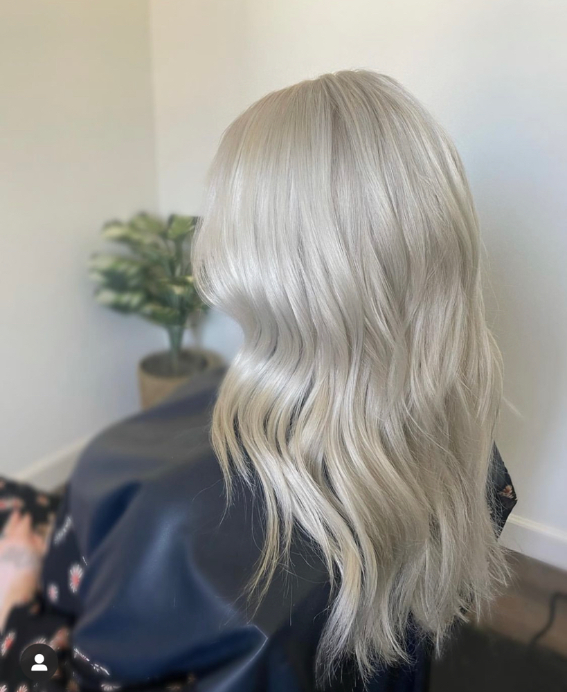 Root Touch Up (on scalp BLEACH)