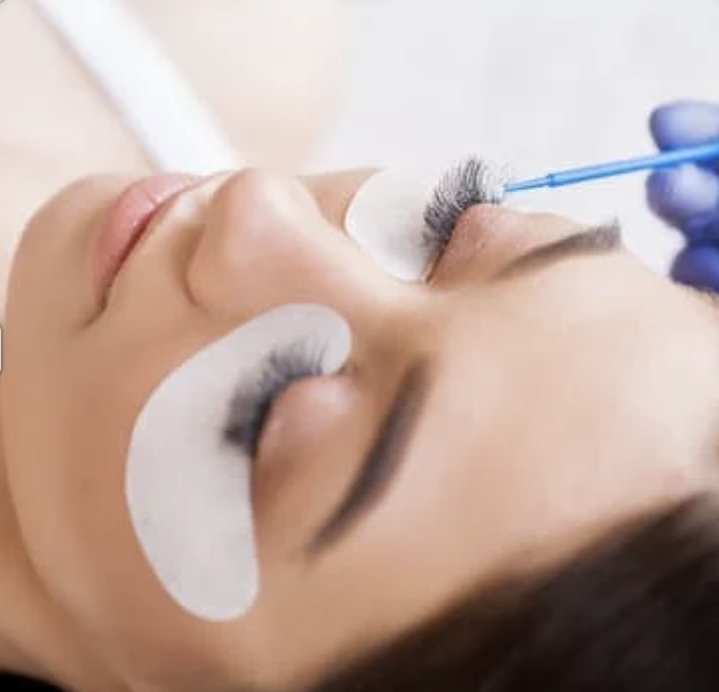 Lash Removal